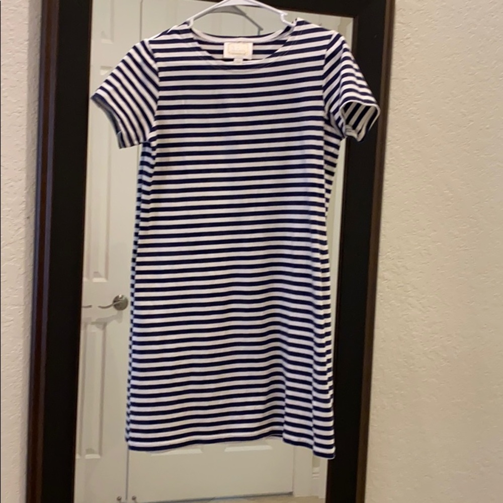 EUC sail to sable dress